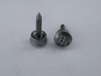 Металлическая набойка  09