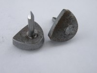 Металлическая набойка  0012