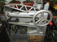 Б/у леворукавная механическая швейная машина Minerva