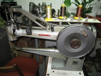 Б/у леворукавная электрическая швейная машина Textima